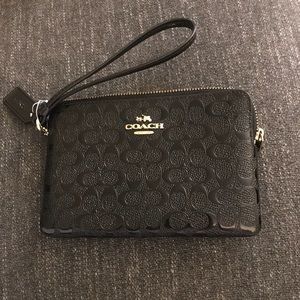 Authentic COACH wristlet